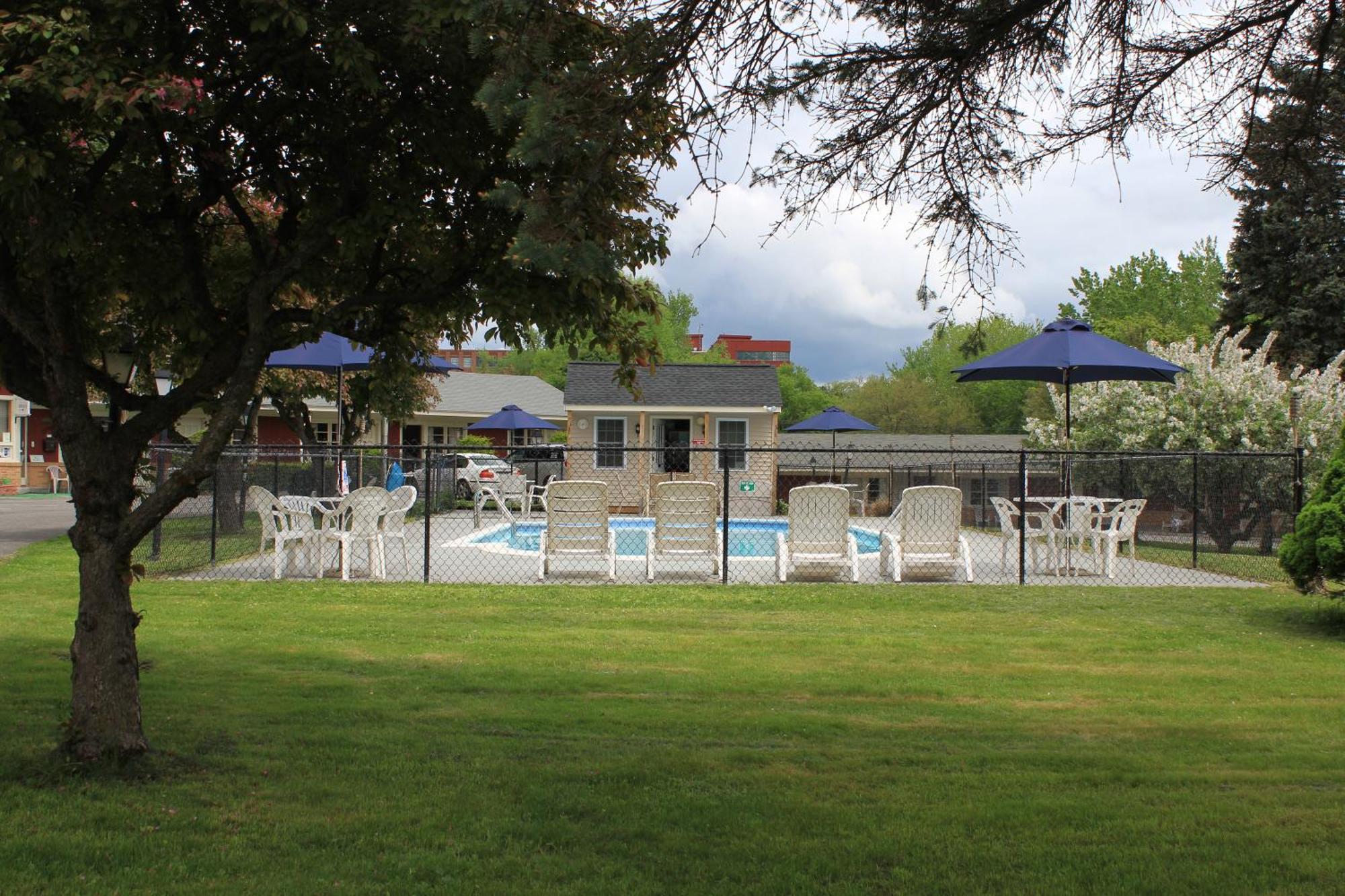Berkshire Inn Pittsfield Extérieur photo