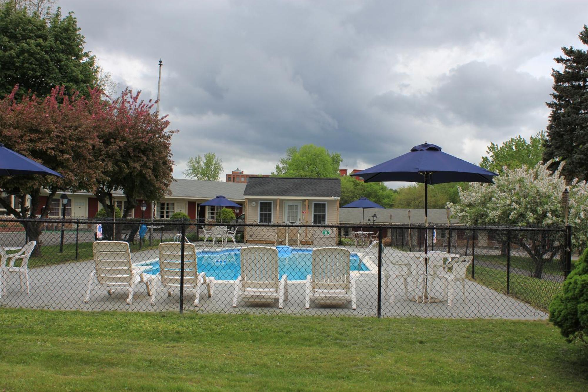 Berkshire Inn Pittsfield Extérieur photo