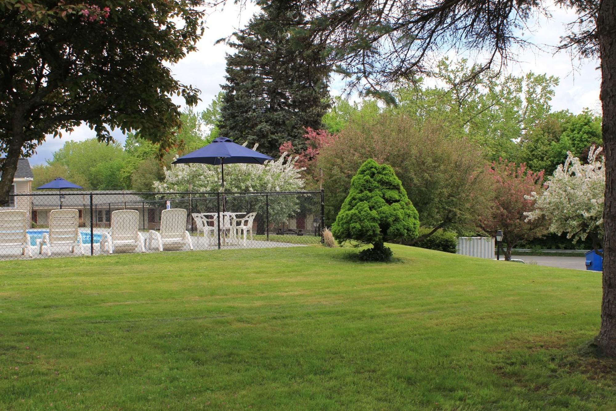 Berkshire Inn Pittsfield Extérieur photo